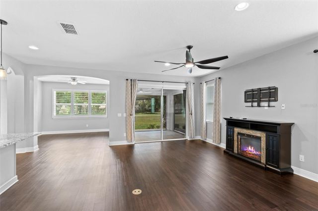 2718 SARZANA LANE, Apopka, FL 32712