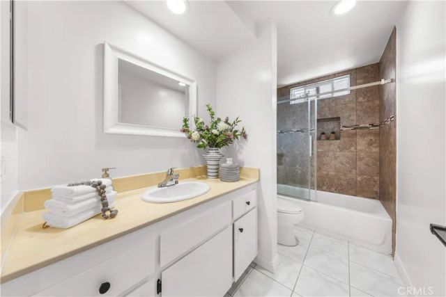 18846 Saginaw, Irvine, CA 92603