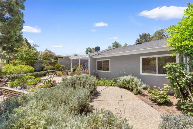 18846 Saginaw, Irvine, CA 92603
