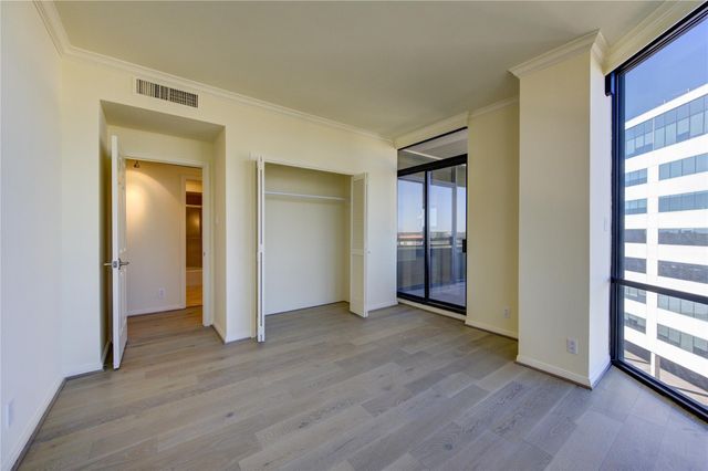 14 Greenway Plaza 12R, Houston, TX 77046