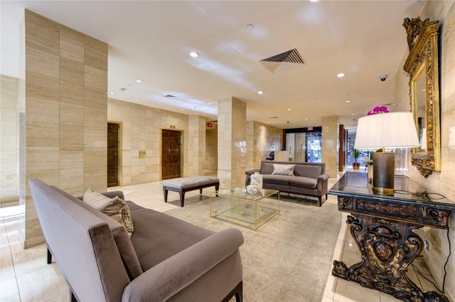 14 Greenway Plaza 12R, Houston, TX 77046