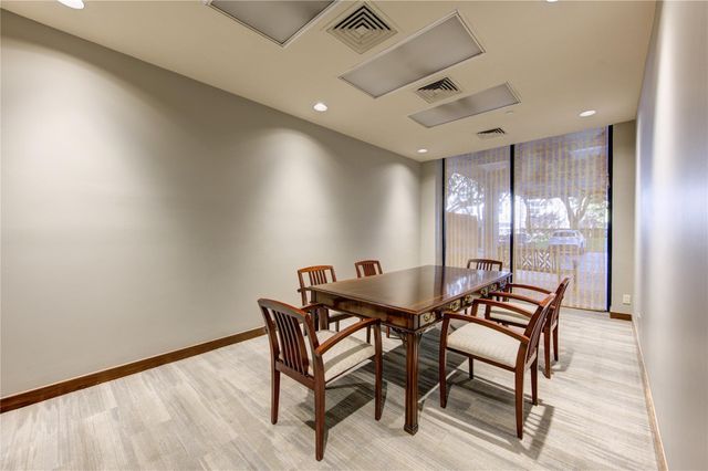 14 Greenway Plaza 12R, Houston, TX 77046