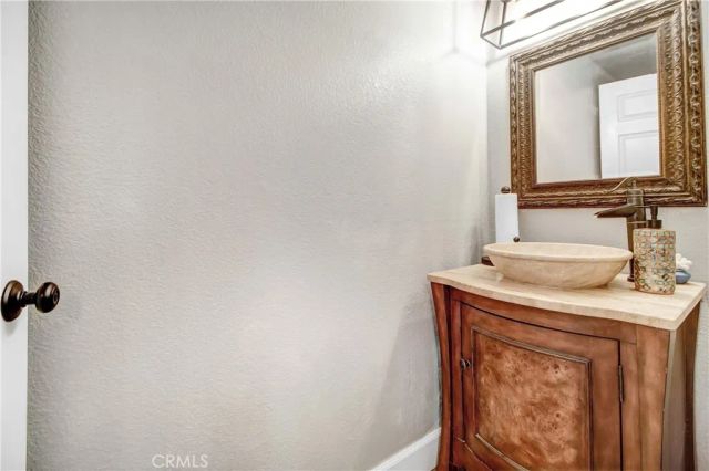 16800 saticoy 4, Lake Balboa, CA 91406