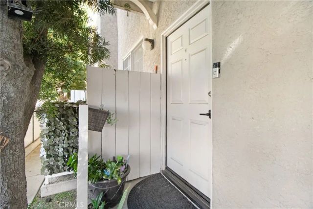 16800 saticoy 4, Lake Balboa, CA 91406