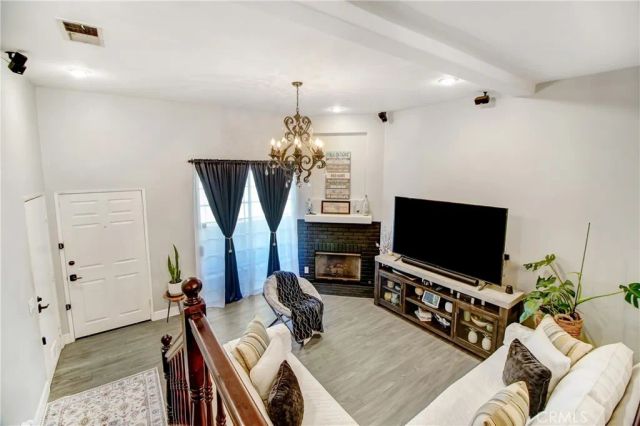 16800 saticoy 4, Lake Balboa, CA 91406