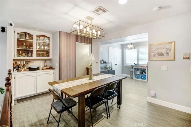 16800 saticoy 4, Lake Balboa, CA 91406