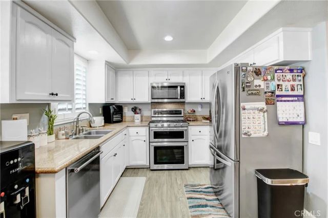 16800 saticoy 4, Lake Balboa, CA 91406