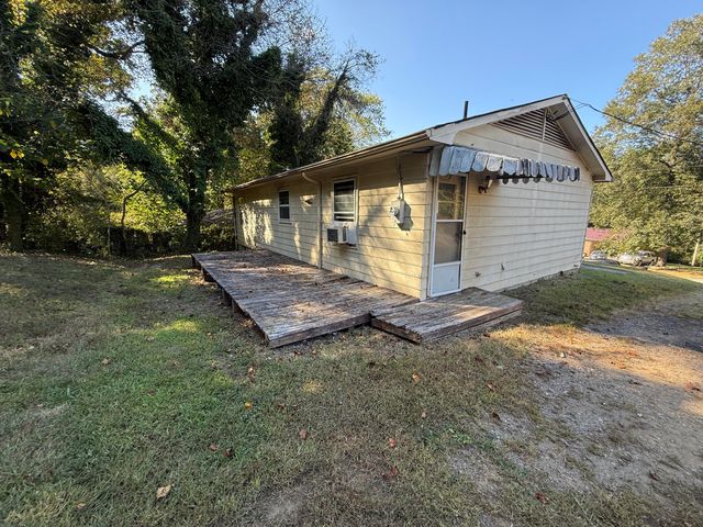 885 Southland DR, Martinsville, VA 24112