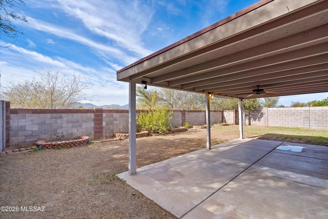 2657 W Lazybrook Drive, Tucson, AZ 85741