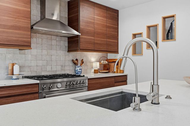 2205 Laramie TRL, Austin, TX 78745