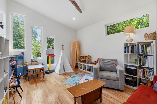 2205 Laramie TRL, Austin, TX 78745