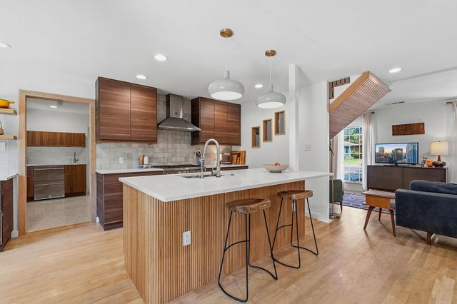 2205 Laramie TRL, Austin, TX 78745