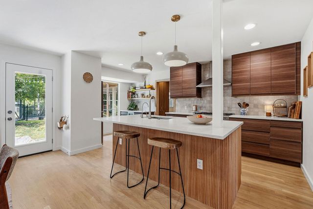 2205 Laramie TRL, Austin, TX 78745