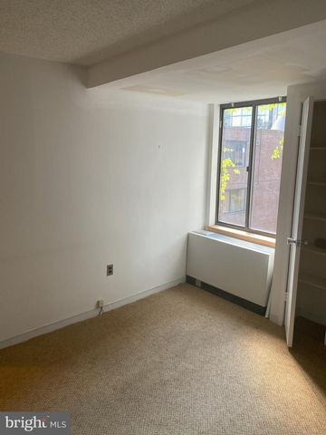 3 WASHINGTON CIRCLE NW, Washington, DC 20037