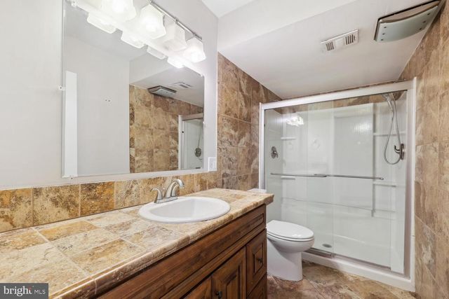 810 SUGARLAND RUN DRIVE, Sterling, VA 20164