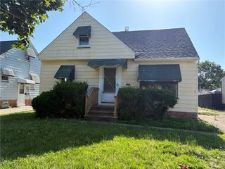 5085 W 6th Street, Brooklyn Heights, OH 44131