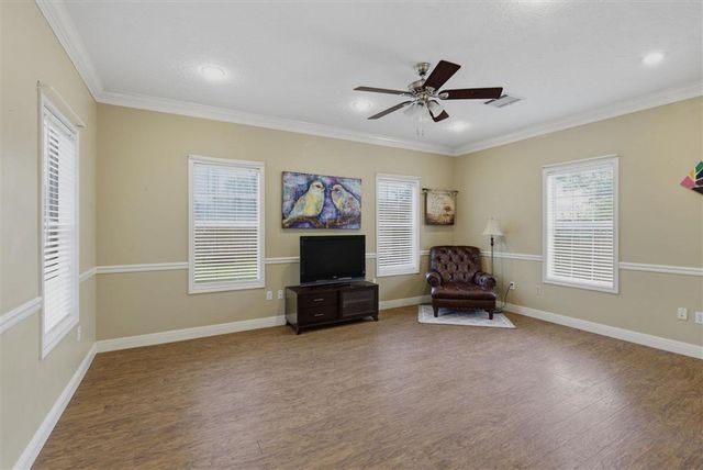 40 Poinsetta Road, Sulphur, LA 70663