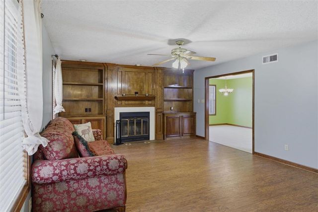 40 Poinsetta Road, Sulphur, LA 70663