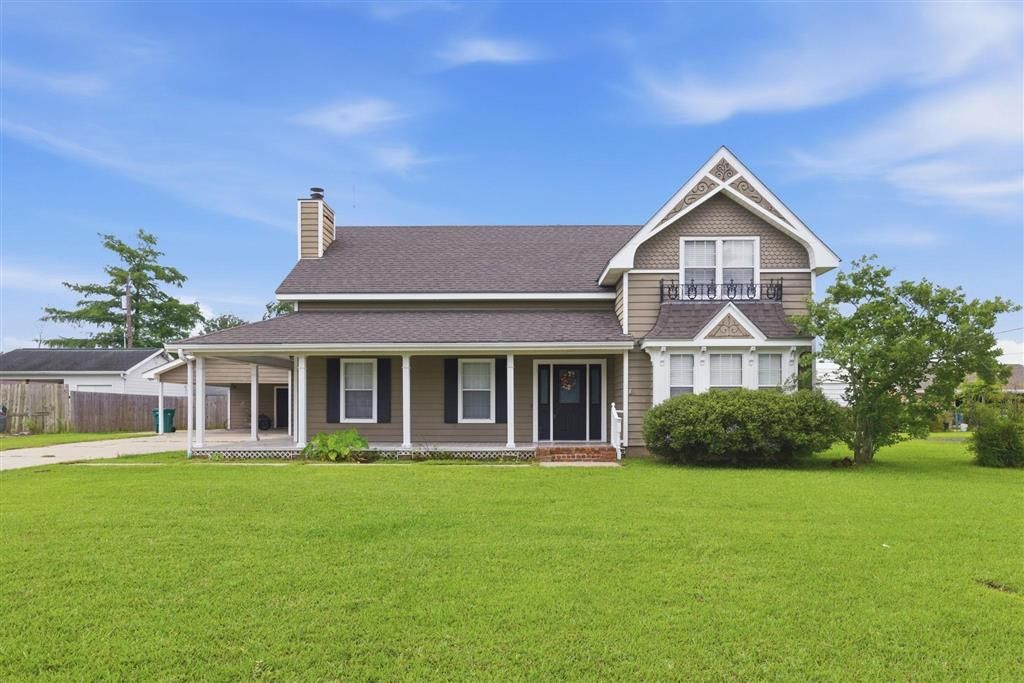 40 Poinsetta Road, Sulphur, LA 70663