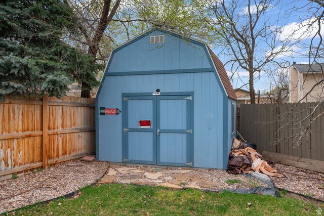 11037 S ROBINSON CIR, Sandy, UT 84092