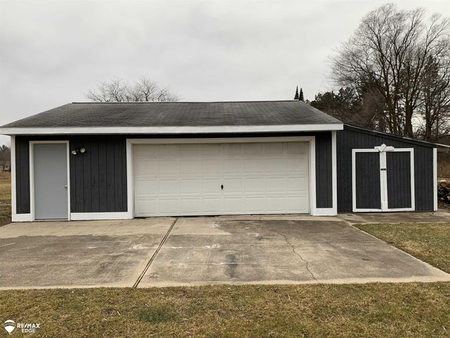 9408 Mcafee Road, Montrose, MI 48457