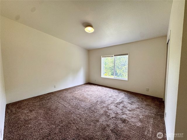 60 N Charles Place, Hoodsport, WA 98548