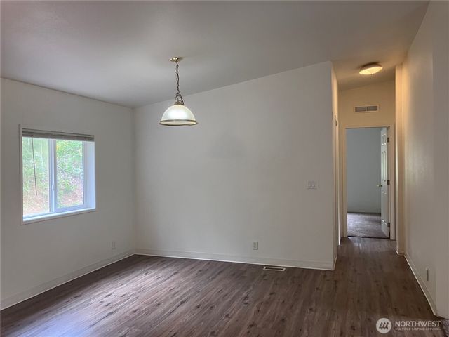 60 N Charles Place, Hoodsport, WA 98548