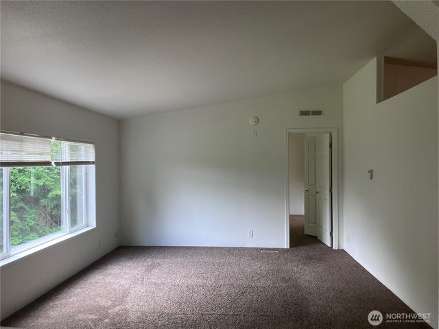 60 N Charles Place, Hoodsport, WA 98548