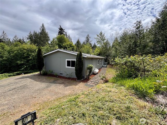 60 N Charles Place, Hoodsport, WA 98548