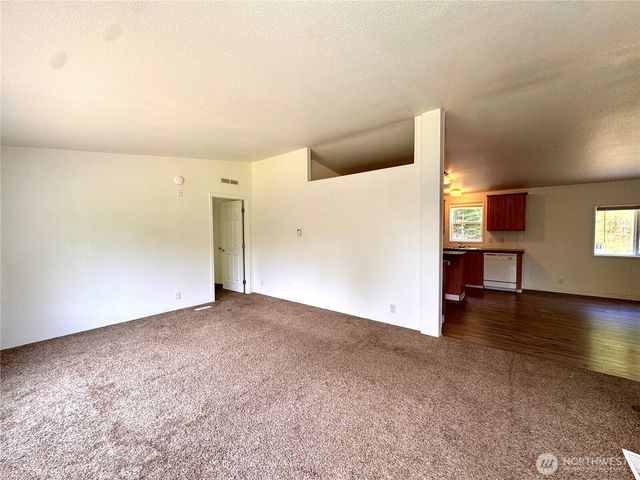 60 N Charles Place, Hoodsport, WA 98548