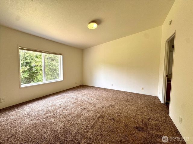 60 N Charles Place, Hoodsport, WA 98548