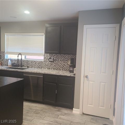 4220 Great Egret Lane, North Las Vegas, NV 89084