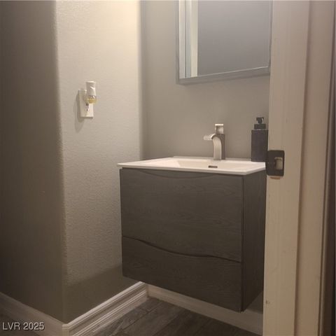 4220 Great Egret Lane, North Las Vegas, NV 89084