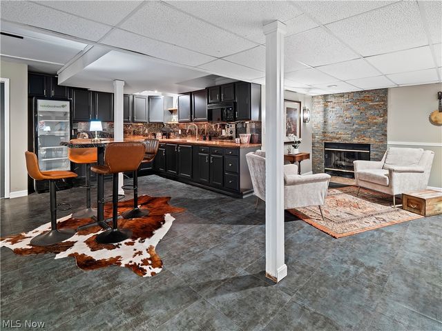 4802 Center Road, Avon, OH 44011