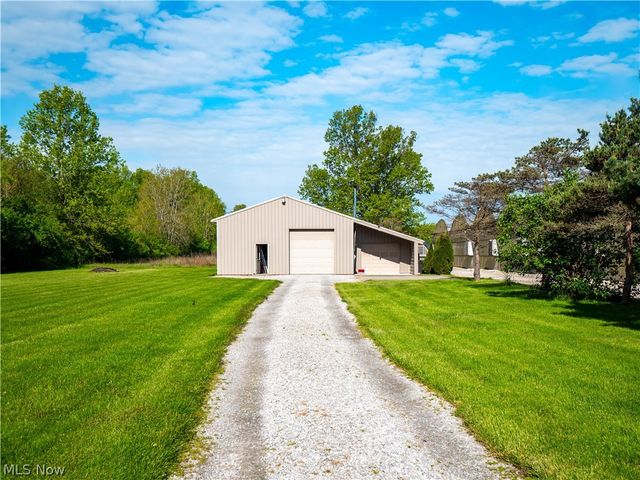 4802 Center Road, Avon, OH 44011