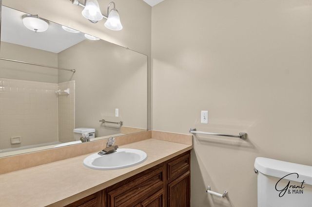 15834 N Franklin Drive, Clinton Township, MI 48038