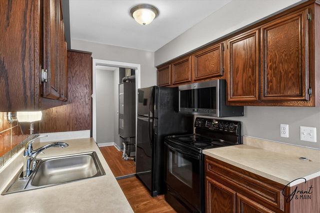 15834 N Franklin Drive, Clinton Township, MI 48038