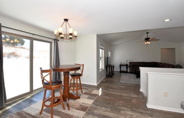 W1401 Valley View COURT, Ixonia, WI 53036