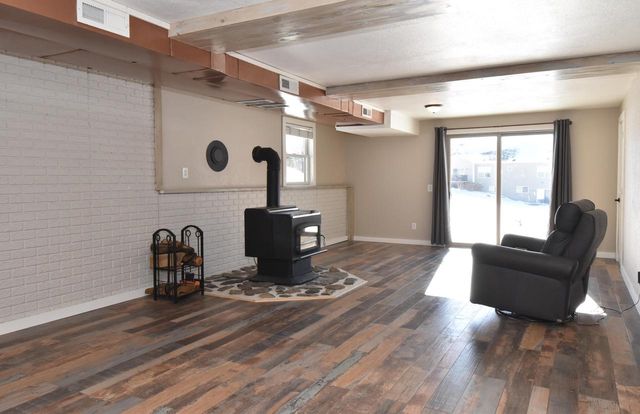 W1401 Valley View COURT, Ixonia, WI 53036