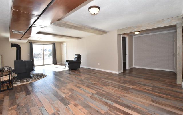 W1401 Valley View COURT, Ixonia, WI 53036