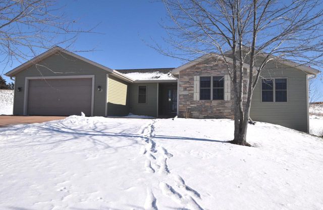 W1401 Valley View COURT, Ixonia, WI 53036