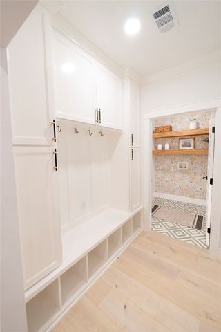 921 Hillburn Drive, West Tawakoni, TX 75474