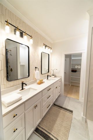 921 Hillburn Drive, West Tawakoni, TX 75474