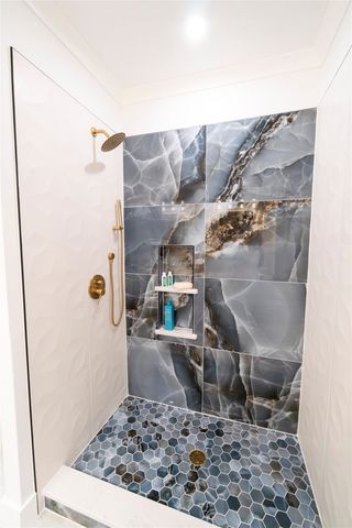 921 Hillburn Drive, West Tawakoni, TX 75474