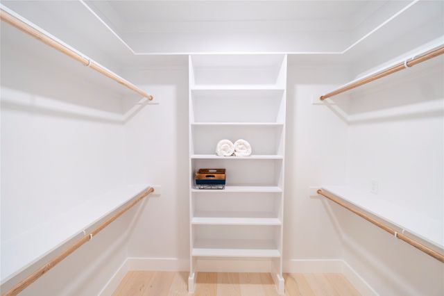 921 Hillburn Drive, West Tawakoni, TX 75474