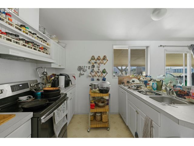 1488 N ELIZABETH St, Milton Freewater, OR 97862