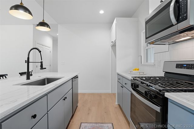 4606 S 27th West Avenue, Tulsa, OK 74107