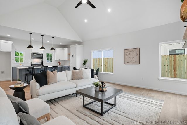 4606 S 27th West Avenue, Tulsa, OK 74107