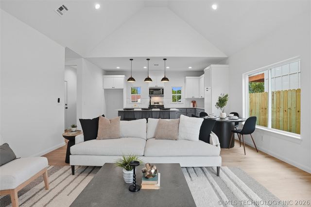 4606 S 27th West Avenue, Tulsa, OK 74107