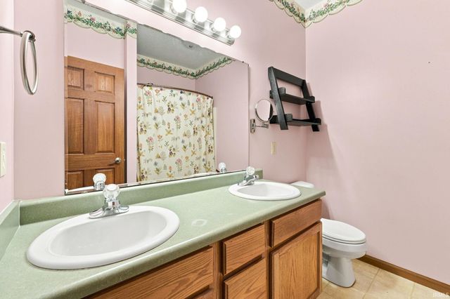 3805 Stanton Hall Parkway, Fort Wayne, IN 46815